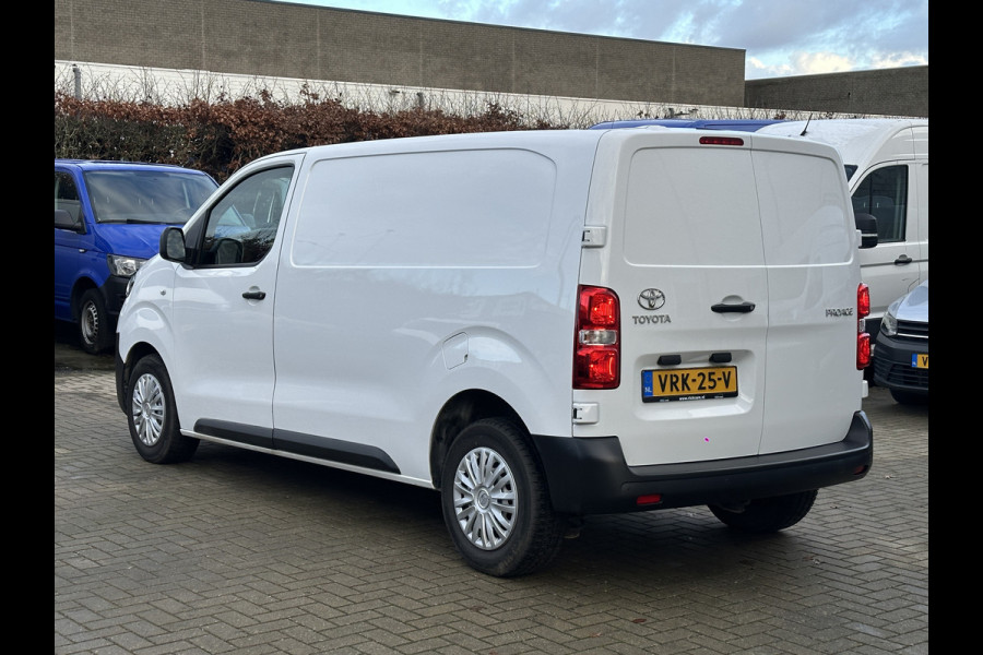 Toyota ProAce Worker 2.0 D-4D 145PK Navi by app/cruise control/dab