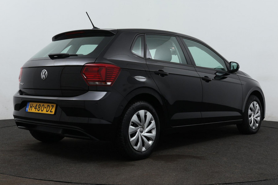 Volkswagen Polo 1.0 TSI Comfortline (NAVIGATIE, PARKEERSENSOREN, STUURBEDIENING, CARPLAY, 1e EIGENAAR, GOED ONDERHOUDEN)