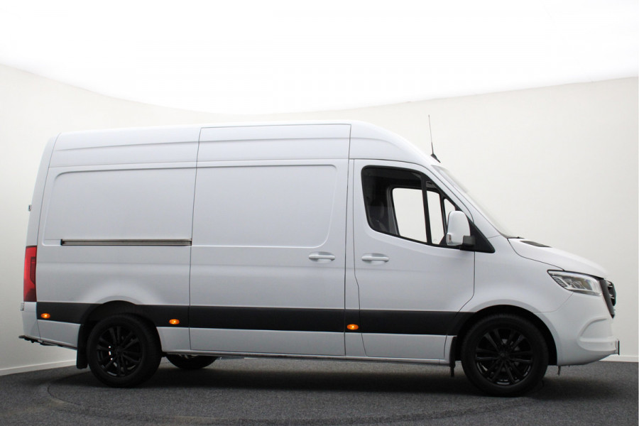 Mercedes-Benz Sprinter 317 1.9 CDI L2H2 Automaat LED, Camera, Cruise, Apple CarPlay, Airco, DAB, Standkachel, Trekhaak, 18''