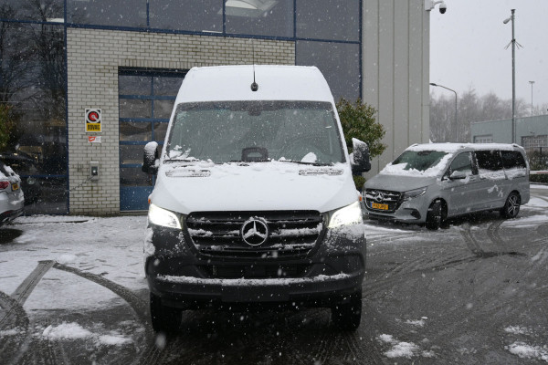 Mercedes-Benz Sprinter 319 CDI 4x4 L2H2 AWD Pro 4x4, LED verlichting, Smartphone integratie