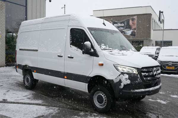 Mercedes-Benz Sprinter 319 CDI 4x4 L2H2 AWD Pro 4x4, LED verlichting, Smartphone integratie