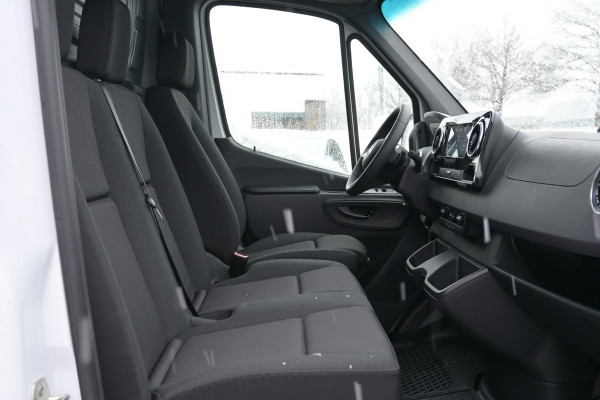 Mercedes-Benz Sprinter 319 CDI 4x4 L2H2 AWD Pro 4x4, LED verlichting, Smartphone integratie