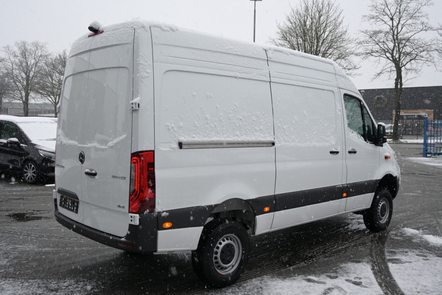 Mercedes-Benz Sprinter 319 CDI 4x4 L2H2 AWD Pro 4x4, LED verlichting, Smartphone integratie