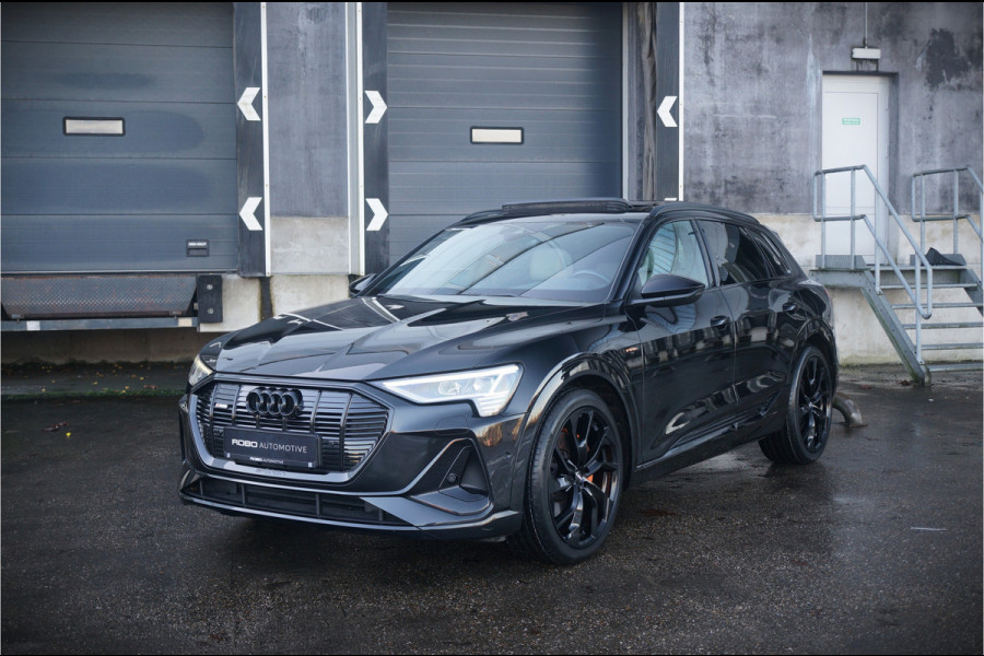 Audi e-tron 50 quattro S edition 71 kWh | S-Line | Panoramadak | Memory Seats | Trekhaak | Luchtvering | Stoelverwarming | Stoelkoeling | Cruise Control | Camera | Keyless | Matrix LED | Leder |