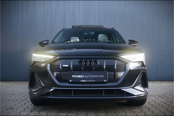 Audi e-tron 50 quattro S edition 71 kWh | S-Line | Panoramadak | Memory Seats | Trekhaak | Luchtvering | Stoelverwarming | Stoelkoeling | Cruise Control | Camera | Keyless | Matrix LED | Leder |