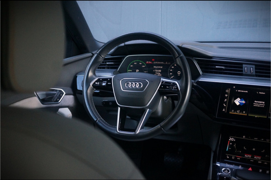 Audi e-tron 50 quattro S edition 71 kWh | S-Line | Panoramadak | Memory Seats | Trekhaak | Luchtvering | Stoelverwarming | Stoelkoeling | Cruise Control | Camera | Keyless | Matrix LED | Leder |