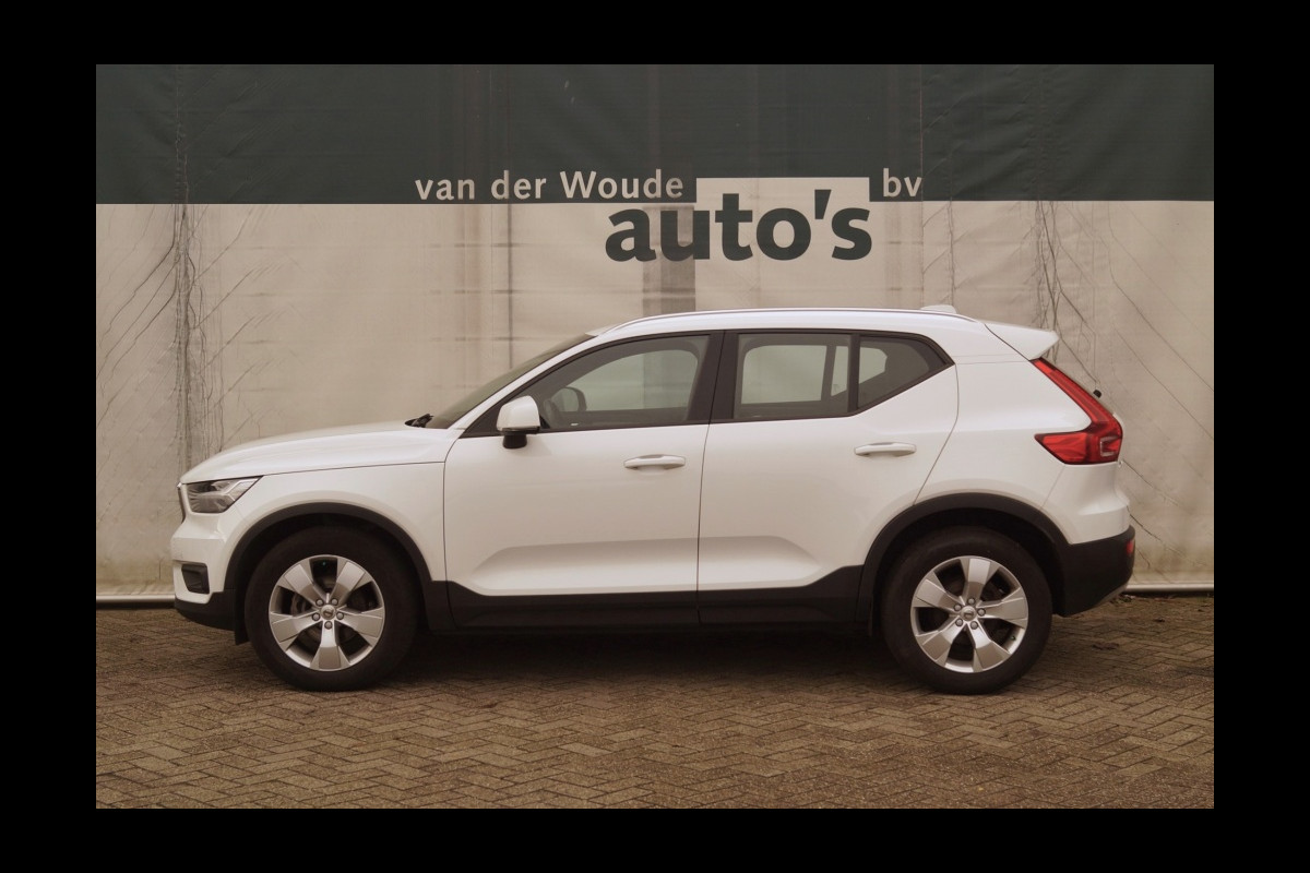 Volvo XC40 1.5 T2 Automaat Business Pro -NAVI-ECC-CAM-PDC-