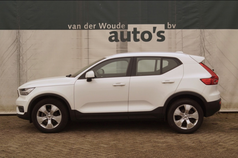 Volvo XC40 1.5 T2 Automaat Business Pro -NAVI-ECC-CAM-PDC-