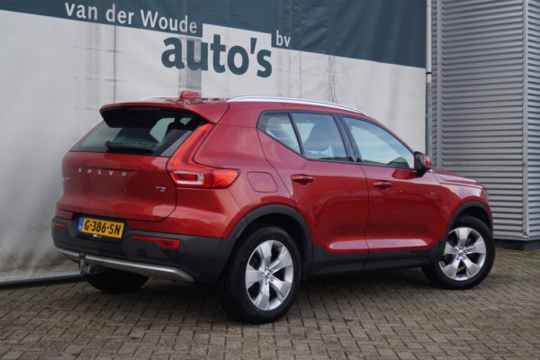 Volvo XC40 1.5 T3 Momentum Pro -NAVI-ECC-PDC-