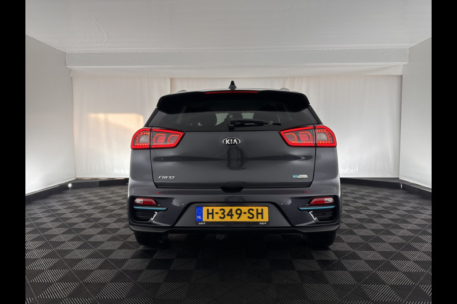 Kia e-Niro ExecutiveLine 64 kWh Aut. *FULL-LEATHER | JBL-AUDIO | FULL-LED | NAVI-FULLMAP | DAB | ADAPT.CRUISE | CAMERA | MEMORY-PACK | LANE-ASSIST | KEYLESS | DIGI-COCKPIT | SHIFT-PADDLES | COMFORT-SEATS | 17"ALU*