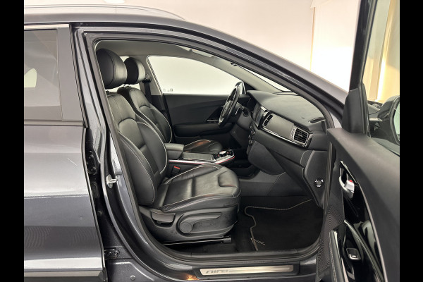 Kia e-Niro ExecutiveLine 64 kWh Aut. *FULL-LEATHER | JBL-AUDIO | FULL-LED | NAVI-FULLMAP | DAB | ADAPT.CRUISE | CAMERA | MEMORY-PACK | LANE-ASSIST | KEYLESS | DIGI-COCKPIT | SHIFT-PADDLES | COMFORT-SEATS | 17"ALU*