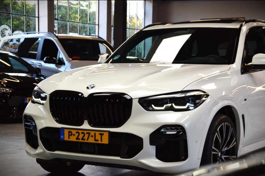 BMW X5 XDrive40i High Executive |M-Pakket|Dealer onderhouden|22 inch|Panoramadak|