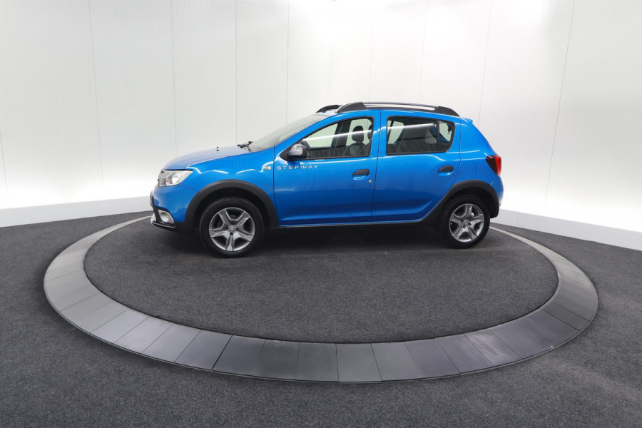 Dacia Sandero 0.9 TCe Bi-Fuel SL Stepway | Schuif-/Kanteldak | Navigatie | Parkeersensoren