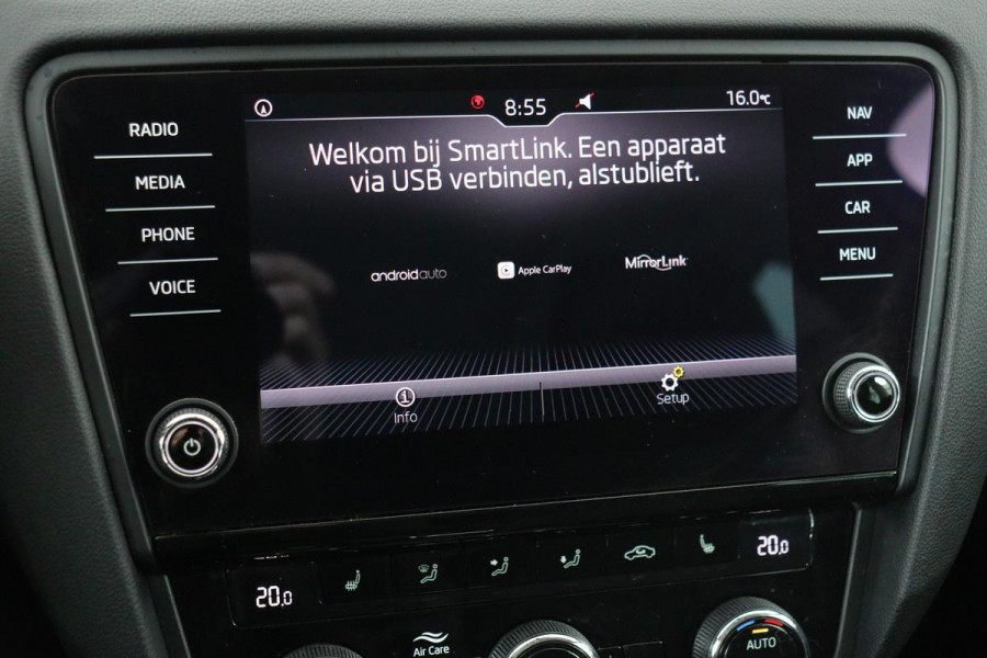 Škoda Octavia 1.0 TSI Ambition | Panoramadak | Trekhaak | Stoelverwarming | Camera | Carplay | Navigatie | PDC | Climate control | Cruise control