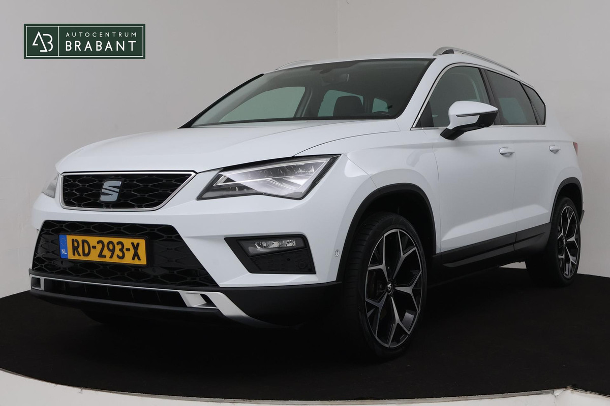 Seat Ateca 1.0 EcoTSI Limited Edition Sport (CAMERA, NAVIGATIE, LED, TREKHAAK, PDC, CRUISE, CARPLAY, NL-AUTO, GOED ONDERHOUDEN)