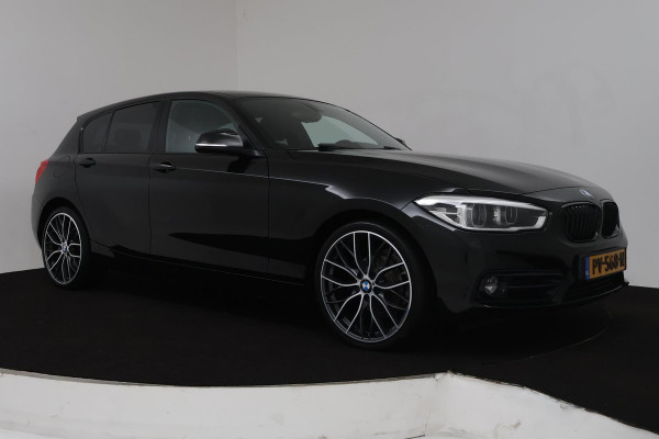 BMW 1-serie 118i Corporate Lease Executive Automaat (NAVIGATIE, PARKEERSENSOREN, CRUISE, CLIMATE, NL-AUTO, GOED ONDERHOUDEN)