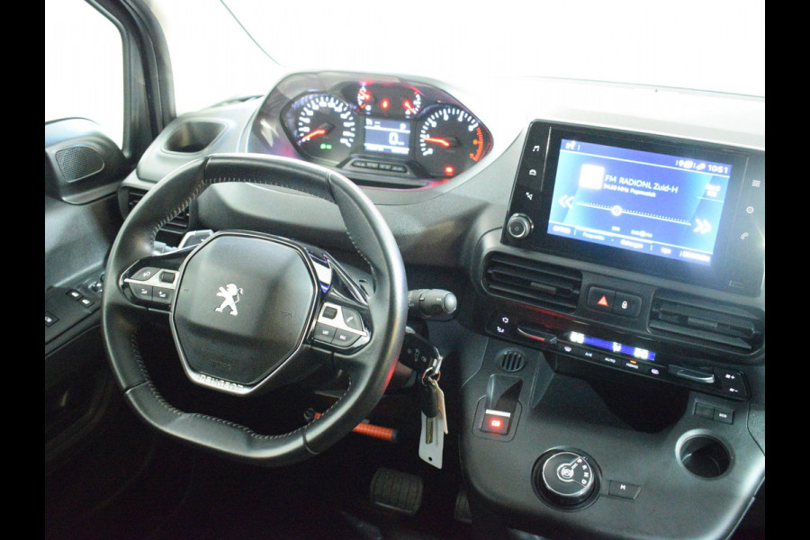 Peugeot Partner 1.5 BlueHDI Asphalt EURO 6 | AUTOMAAT | LAADRUIMTEBETIMMERING | NAVIGATIE | CARPLAY | PARKEERSENSOREN | 108.970km