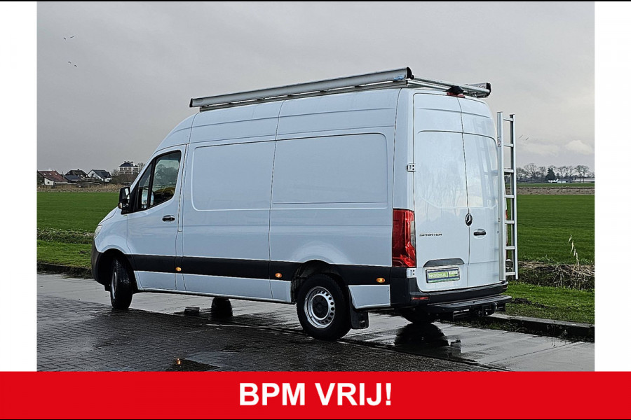 Mercedes-Benz Sprinter 316 2.2 CDI L2H2 EURO VI-D Mbux10 + Navi Trekhaak Imperiaal-Trap Camera 163Pk Euro6 3-Zits/ Leer!