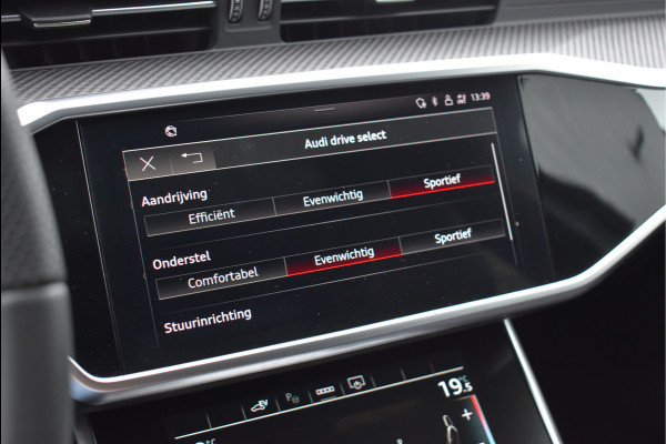 Audi A6 Avant 55 TFSI e Quattro 367 Pk Pano Carbon Memory Matrix Leder/Alcantara Keyless Camera ACC 20 inch S6 Black Ed