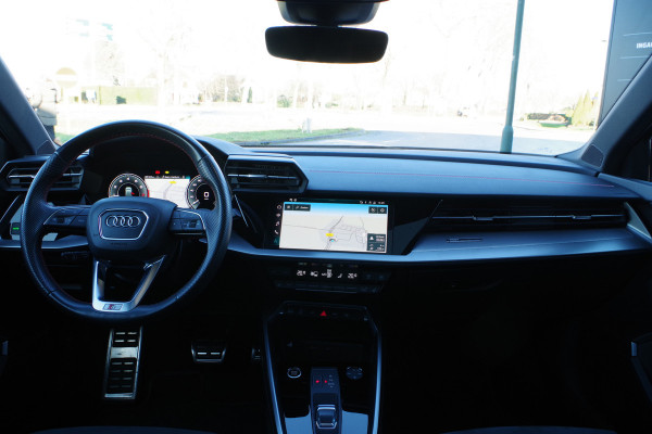 Audi A3 Sportback 45 TFSI e 245 PK Competition S-Line Edition, Panoramadak, Matrix-LED, B&O Sound, Keyless, Head-Up