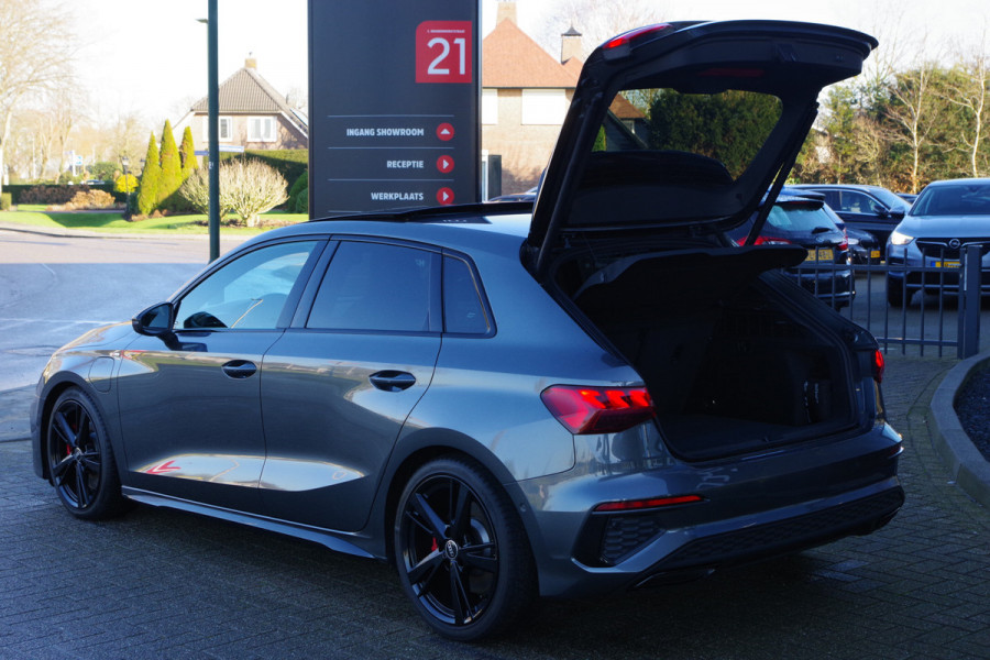 Audi A3 Sportback 45 TFSI e 245 PK Competition S-Line Edition, Panoramadak, Matrix-LED, B&O Sound, Keyless, Head-Up