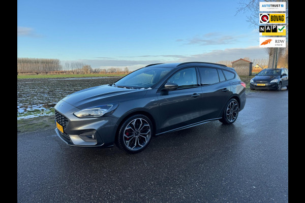 Ford FOCUS Wagon 1.0 EcoBoost ST Line Business PANORAMADAK 18"LM VELGEN PARKEERHULP CAR-PLAY E.C.C.