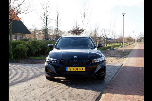 BMW 3 Serie Touring 318i | Nieuw Model | Apple Carplay | Widescreen | Cruise Control | DAB | NL-Auto |