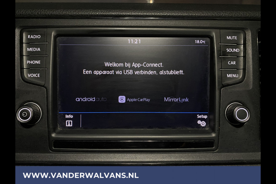 Volkswagen Crafter 2.0 TDI 140pk **BPM VRIJ voor de Ondernemer** L4H3 Euro6 Airco | Camera | Apple Carplay Bijrijdersbank, Bluetooth telefoonvoorbereiding, 3000kg Trekvermogen