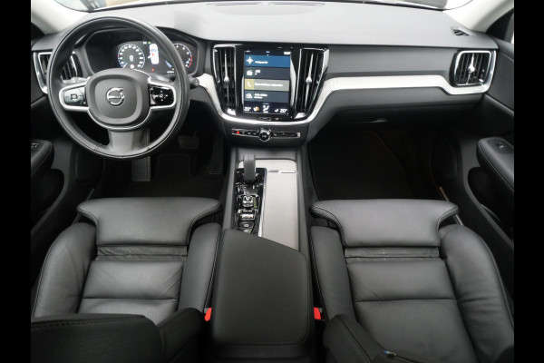 Volvo V60 Cross Country 2.0 B5 AWD Pro | Leder | Adapt. Cruise | CarPlay | Navi | Clima | Elek. stoelen + geheugen | 19'' LM | Camera