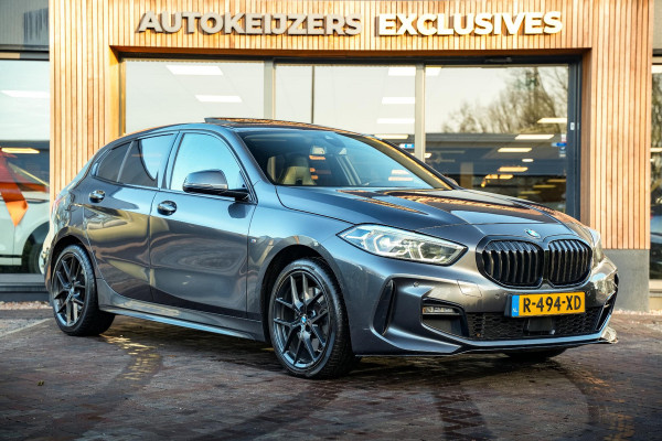 BMW 1-serie 120d xDrive High Executive Edition M Pakket Panoramadak Ambient Sportstoelen Stuurverw. 18”LM