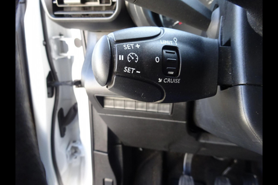 Toyota PROACE CITY 1.5 D-4D Professional EU6 Long L2 AIRCO NAVIGATIE PDC