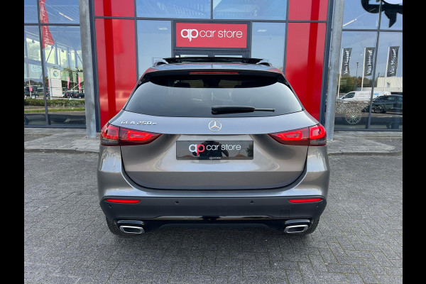 Mercedes-Benz GLA 250e achteruitrijcamera | Navi | Pano | Trekhaak