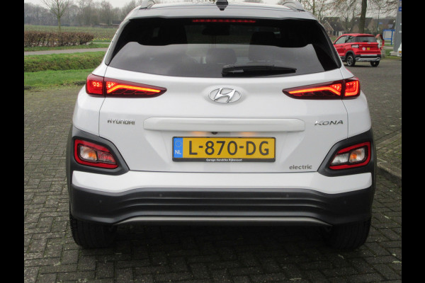 Hyundai Kona EV 64 kWh Two Tone zwart dak, Camera, stoel stuurverwarming (occasion)