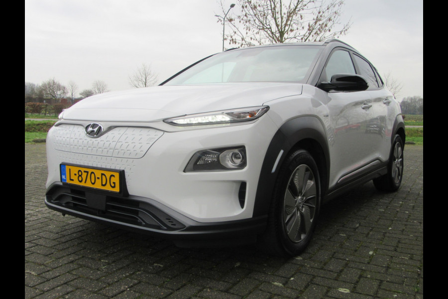 Hyundai Kona EV 64 kWh Two Tone zwart dak, Camera, stoel stuurverwarming (occasion)