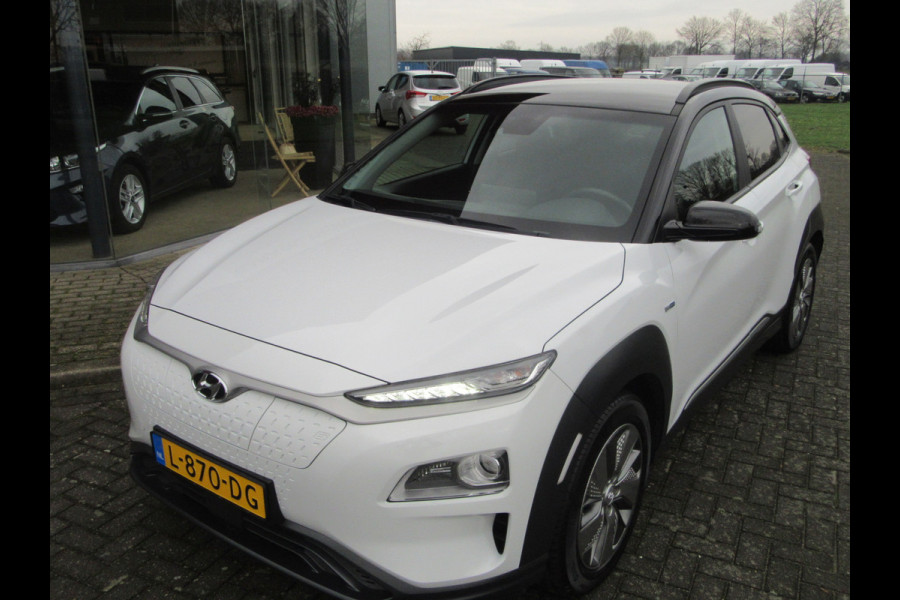 Hyundai Kona EV 64 kWh Two Tone zwart dak, Camera, stoel stuurverwarming (occasion)