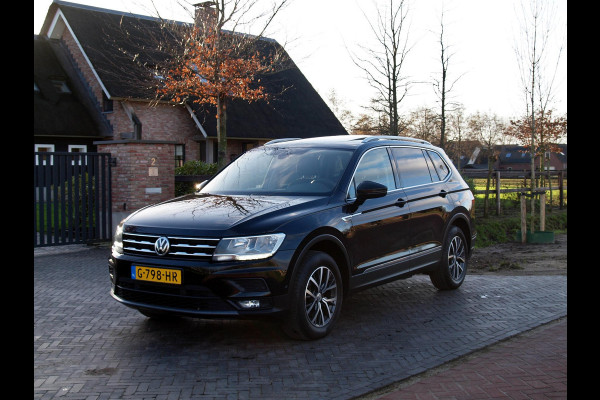 Volkswagen Tiguan Allspace 1.5 TSI Comfortline Business | Panormadak | Camera | Trekhaak | Cruise Control | Apple Carplay |