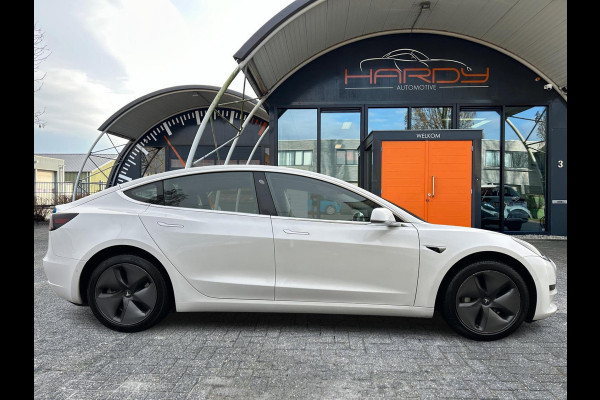 Tesla Model 3 Standard RWD Plus 60 kWh Trekhaak (1.000kg)