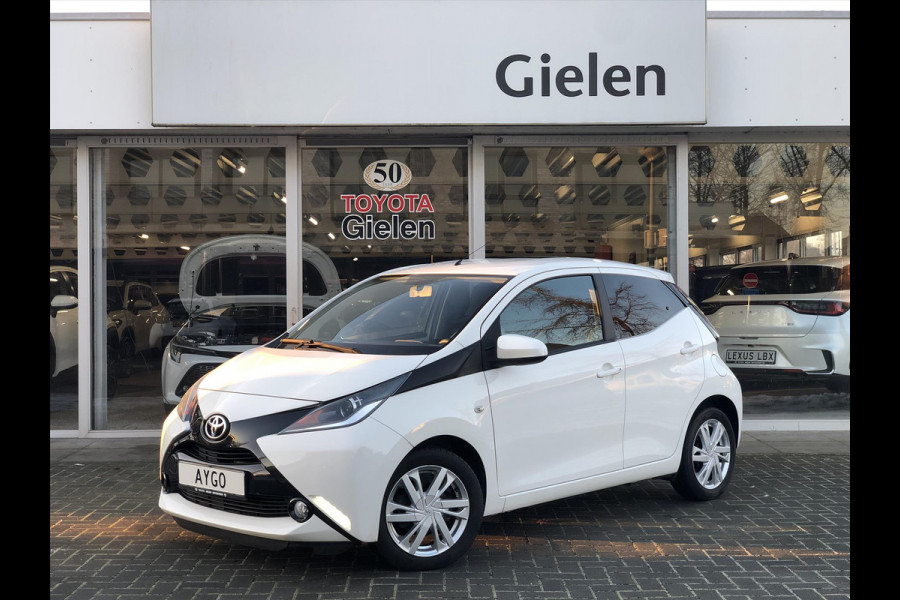 Toyota Aygo 1.0 VVT-i 5D X-Sport | Spoiler, Parkeercamera, Lichtmetalen velgen, Airconditioning, In hoogte verstelbare stoel