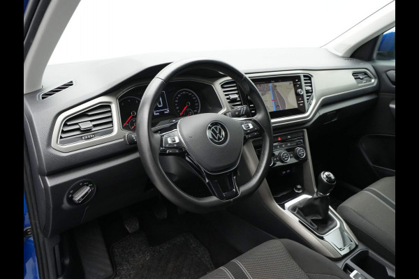 Volkswagen T-Roc 1.0 TSI 110pk Style Navigatie Trekhaak Pdc Clima 164