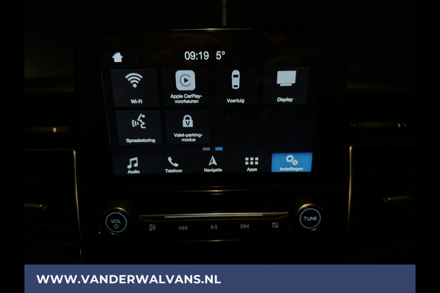 Ford Transit Custom 2.0 TDCI 130pk **BPM VRIJ voor de Ondernemer** L1H1 Euro6 Airco | Camera | Stoelverwarming | Navigatie LM velgen, LED, Apple Carplay, verwarmde voorruit, Cruisecontrol, Parkeersensoren, Bijrijdersbank, Achterklep