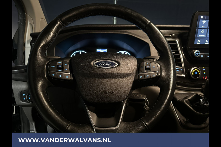 Ford Transit Custom 2.0 TDCI 130pk **BPM VRIJ voor de Ondernemer** L1H1 Euro6 Airco | Camera | Stoelverwarming | Navigatie LM velgen, LED, Apple Carplay, verwarmde voorruit, Cruisecontrol, Parkeersensoren, Bijrijdersbank, Achterklep