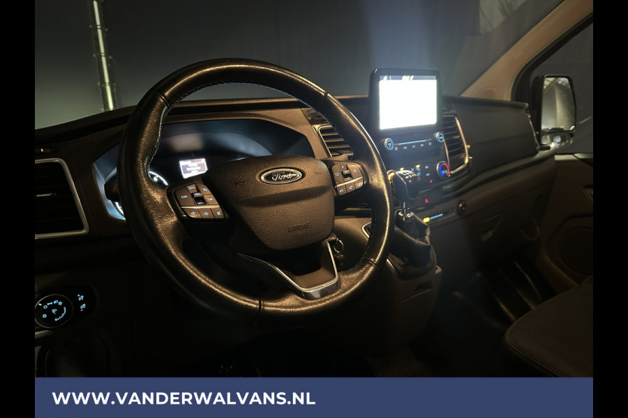 Ford Transit Custom 2.0 TDCI 130pk **BPM VRIJ voor de Ondernemer** L1H1 Euro6 Airco | Camera | Stoelverwarming | Navigatie LM velgen, LED, Apple Carplay, verwarmde voorruit, Cruisecontrol, Parkeersensoren, Bijrijdersbank, Achterklep