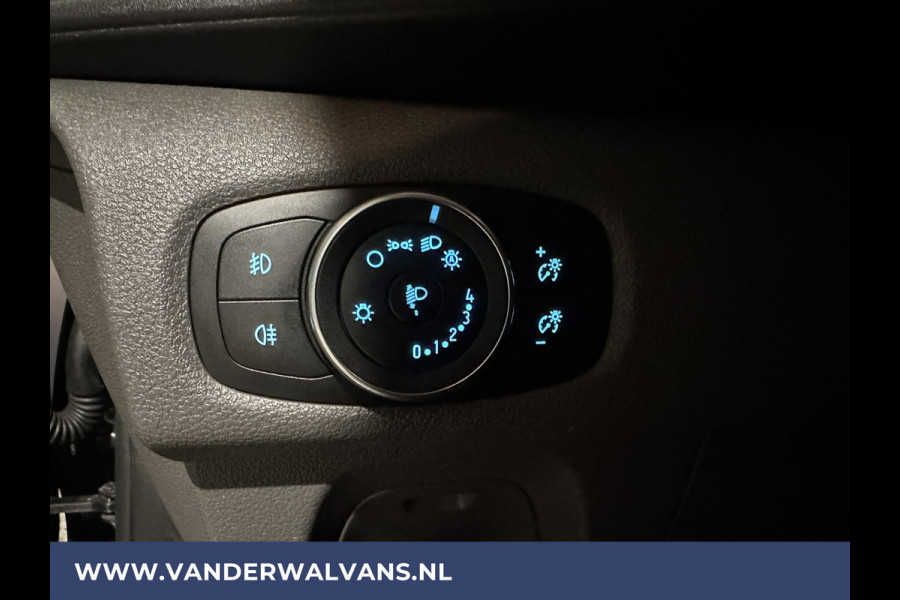 Ford Transit Custom 2.0 TDCI 130pk **BPM VRIJ voor de Ondernemer** L1H1 Euro6 Airco | Camera | Stoelverwarming | Navigatie LM velgen, LED, Apple Carplay, verwarmde voorruit, Cruisecontrol, Parkeersensoren, Bijrijdersbank, Achterklep