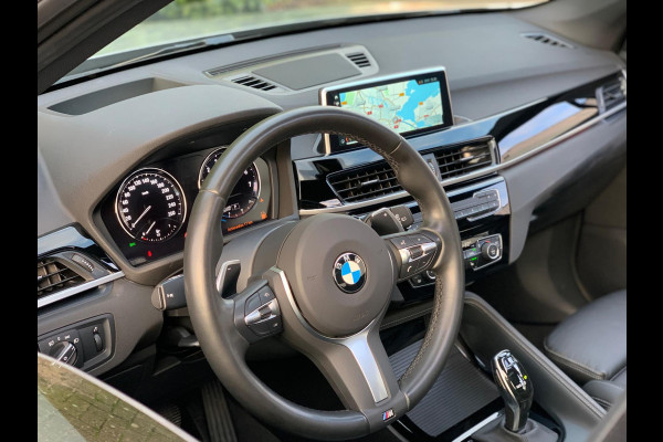 BMW X1 SDrive20i High Executive AUT|PANO|LEDER|NIEUWSTAAT|M|