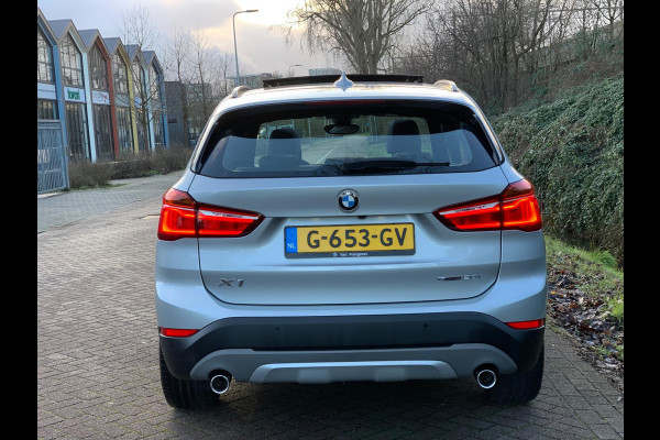 BMW X1 SDrive20i High Executive AUT|PANO|LEDER|NIEUWSTAAT|M|