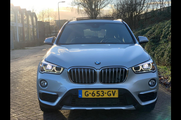 BMW X1 SDrive20i High Executive AUT|PANO|LEDER|NIEUWSTAAT|M|