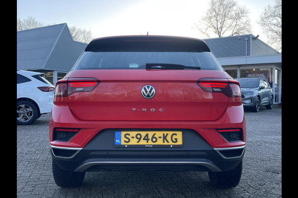 Volkswagen T-Roc 1.5 TSI Sport 150pk Automaat | Dodehoeksensoren | Adaptieve Cruise | Apple Carplay / Android Auto | Full LED | Stoelverwarming