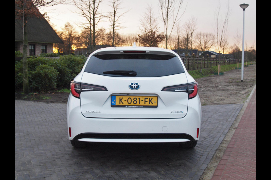 Toyota Corolla Touring Sports 1.8 Hybrid | 17 Inch | Camera | Apple Carplay | Cruise Control | DAB |