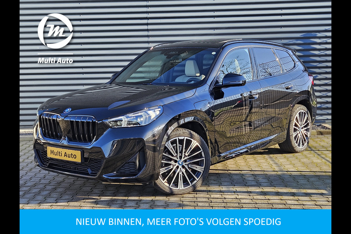 BMW X1 xDrive30e M Sport Plug In Hybrid PHEV | Panodak | Trekhaak af Fabriek | Lederen Sportstoelen Massage & Memory | Adaptive Cruise | 360 Camera | 20 "L.M | Harman Kardon | Head Up | Keyless |