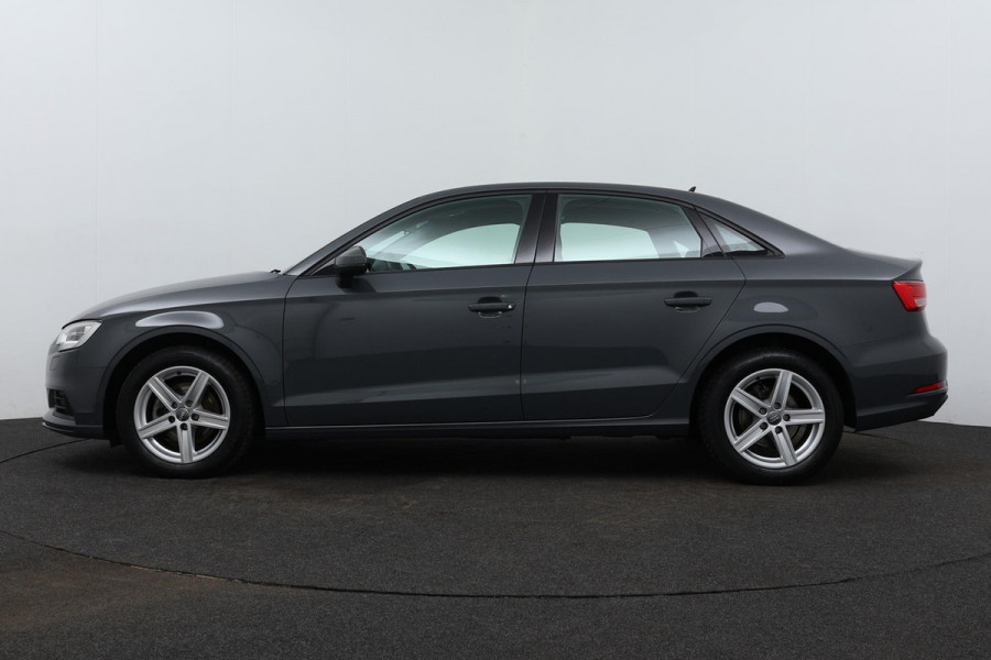 Audi A3 Limousine 30 TFSI Pro Line(NL-auto, 1e Eig, Dealer OnderH, Navi, Parkeersensoren, Cruise Con, Etc)